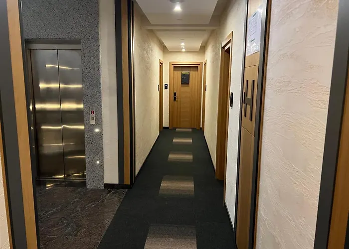 شقة L L L Centar *